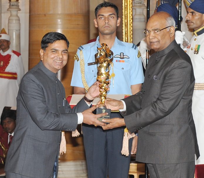 Boxing coach BB Mohanty receives Dronacharya award, Rashtriya Khel ...