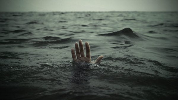 girl drowns