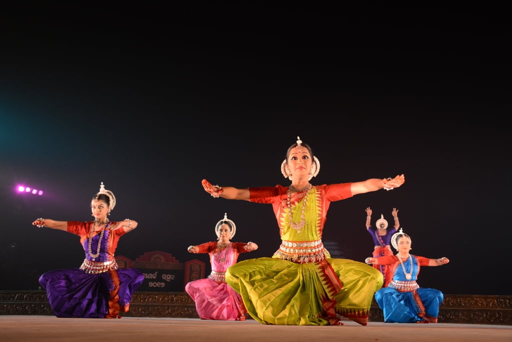 Daksha Mashruwala and group perform at Konark Festival at Konark