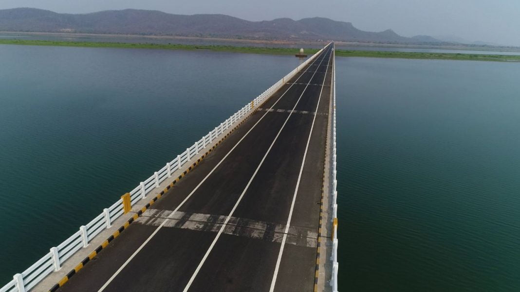 2.5 km long 'Ib Setu' over Ib river which flows into Hirakud Dam. This reduces the distance between Sambalpur and Jharsugada by 50 km.