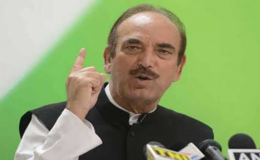 50 congress leaders back Ghulam Nabi Azad