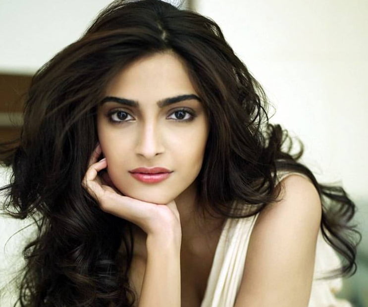 sonam kapoor to attend king charles coronation concert
