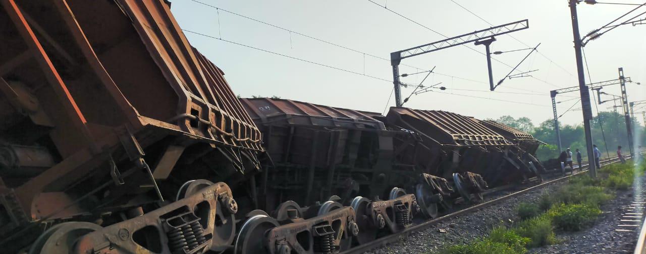 Goods Train’s Bogies Derails At Jharsuguda