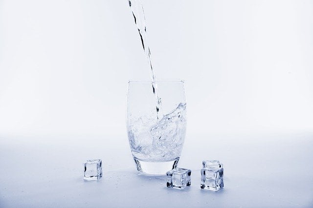 water-3510210_640 drinking water