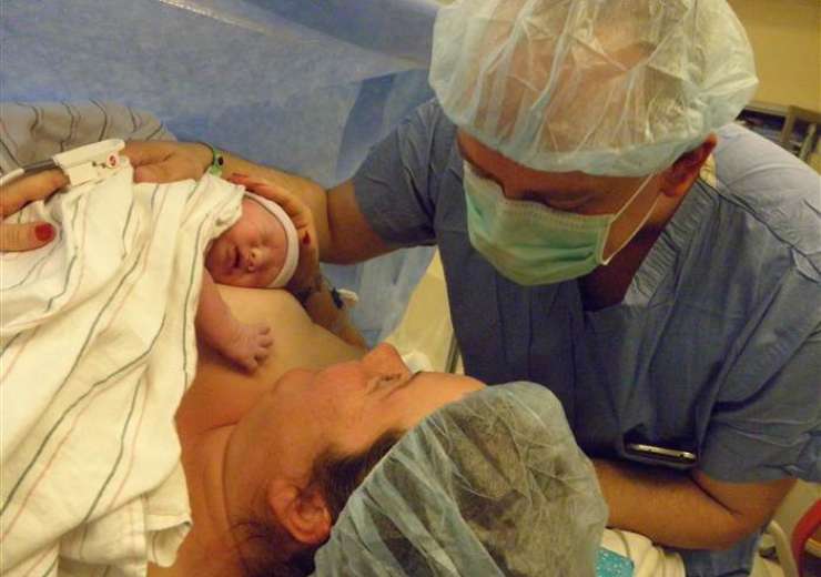 towel in woman's womb c-section
