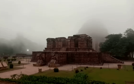 dense fog Sun Temple Konark Jagannath temple Puri