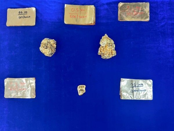 smugglers held gold concealed in rectum