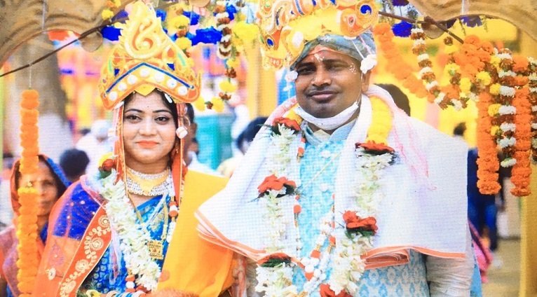 Odisha Sports Minister Shares Wedding Snap, Seeks Blessings