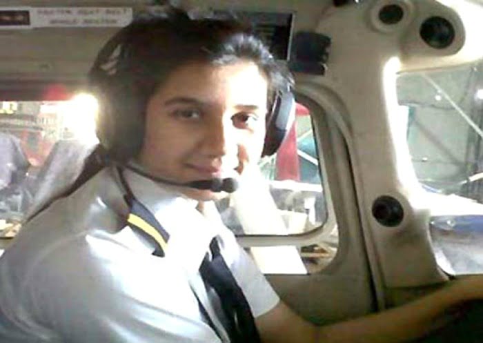 ayesha aziz youngest female pilot