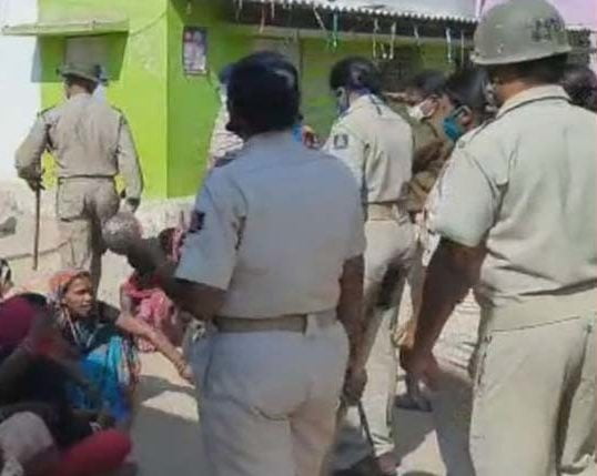 Woman Constable Injured As Villagers Pelt Stones At Cops In Odisha's Balasore