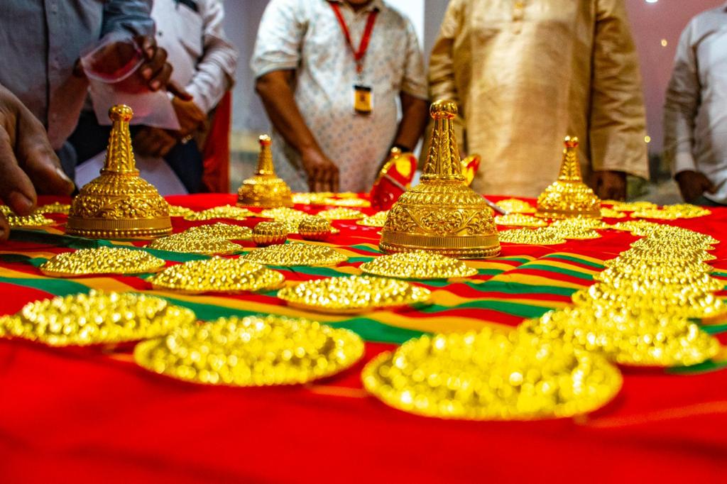 gold ornaments donated to jagannath temple