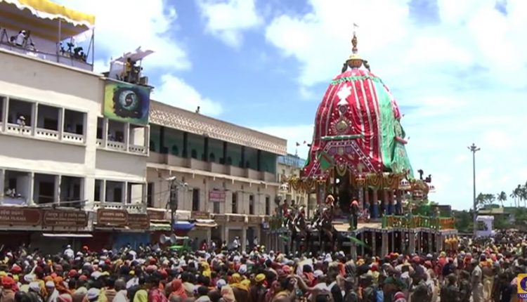 Rath Yatra: Chariots Roll On Bada Danda In Odisha's Puri - odishabytes