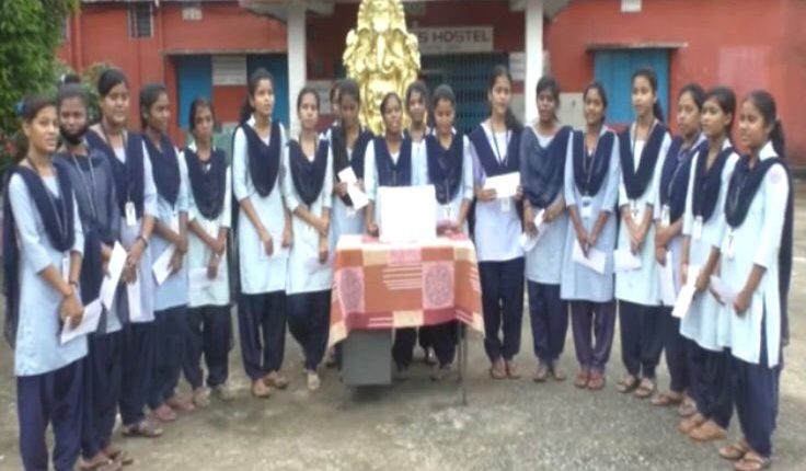 [Watch]: Odisha College Students Send Rakhis To Jawans At Border Posts ...