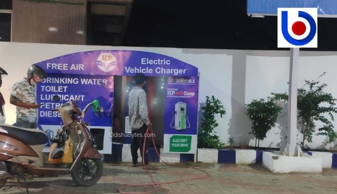 electric vehicle ev charging station at hp petrol pump bhubaneswar