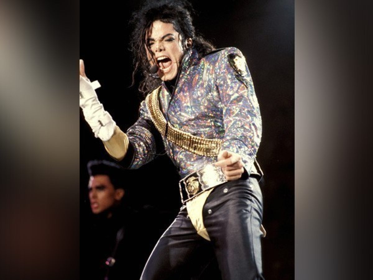Michael Jackson used 19 fake IDs to score drugs: new doc reveals