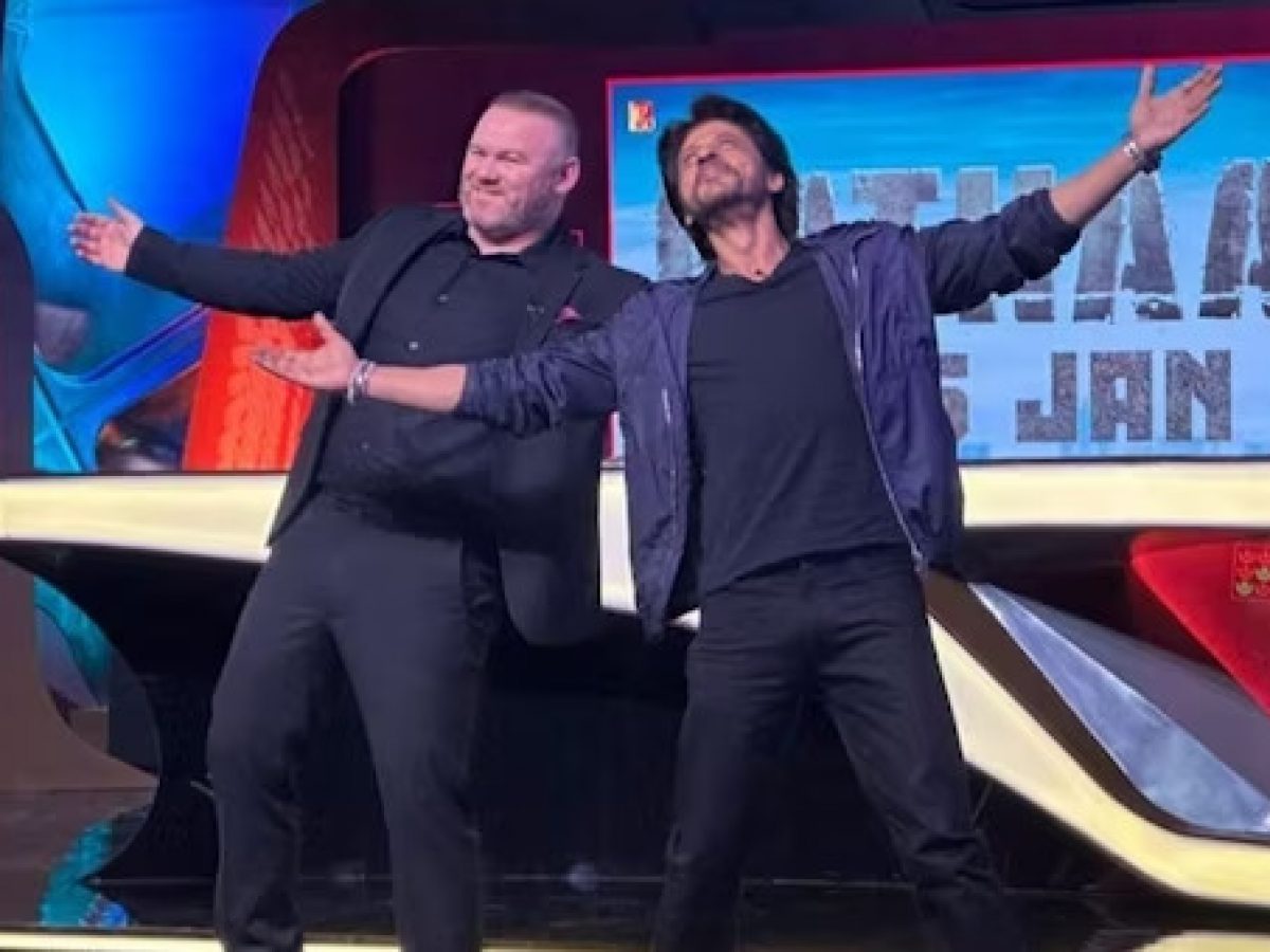 FIFA World Cup Final: Shah Rukh Khan Engages In A Fun Banter With Wayne  Rooney
