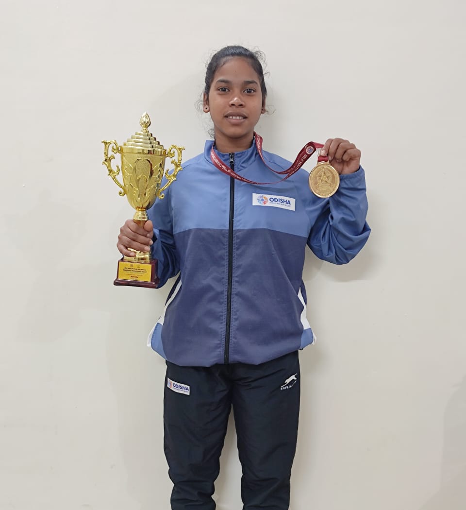 National Weightlifting: Odisha’s Jyoshna Sabar ‘Best Lifter’ In Youth ...