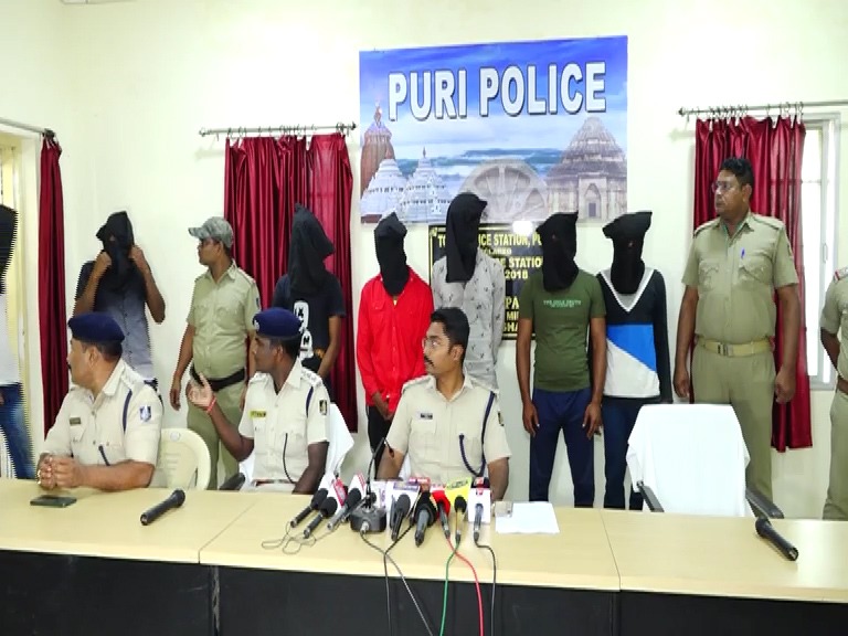 12 Arrested For Robbery And Extortion In Odishas Puri Odishabytes