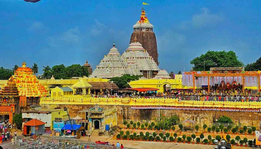 In Pictures: Ceremonial Bath Of Lord Jagannath & Siblings In Odisha's ...