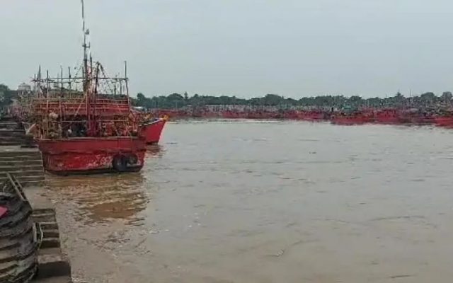 Union Ministers To Lay Foundation Stone For Modernisation Of Fishing Harbour In Odisha’s Paradip Tomorrow