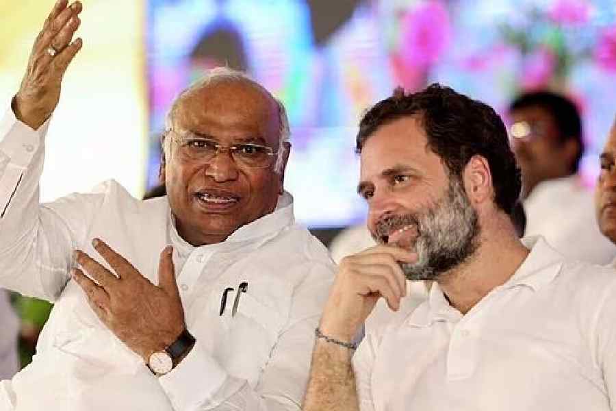 Cong Leaders Rahul Gandhi & Mallikarjun Kharge To Visit Odisha Again ...